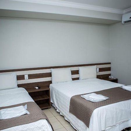Hotel Avenida Joao Pinheiro Exterior photo