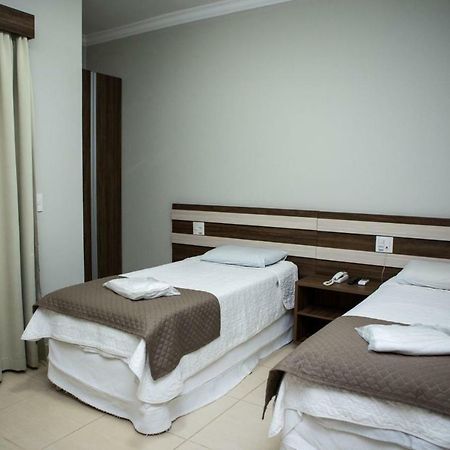 Hotel Avenida Joao Pinheiro Exterior photo